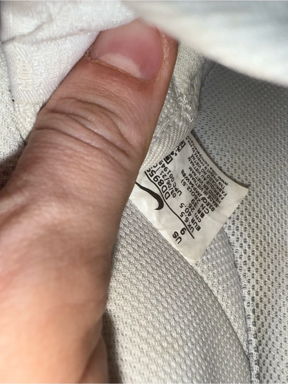 Women’s Air Force 1 low Triple White - Picture 6 of 7